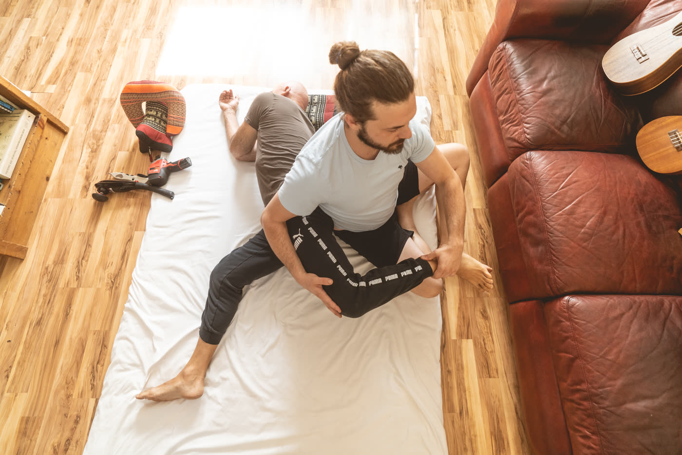 Coaching the Body hands-on therapy session